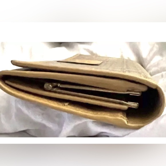 Celine Triomphe Wallet Womens Billfold Bi-fold Change Purse ID Holder Checkbook - Picture 15 of 16